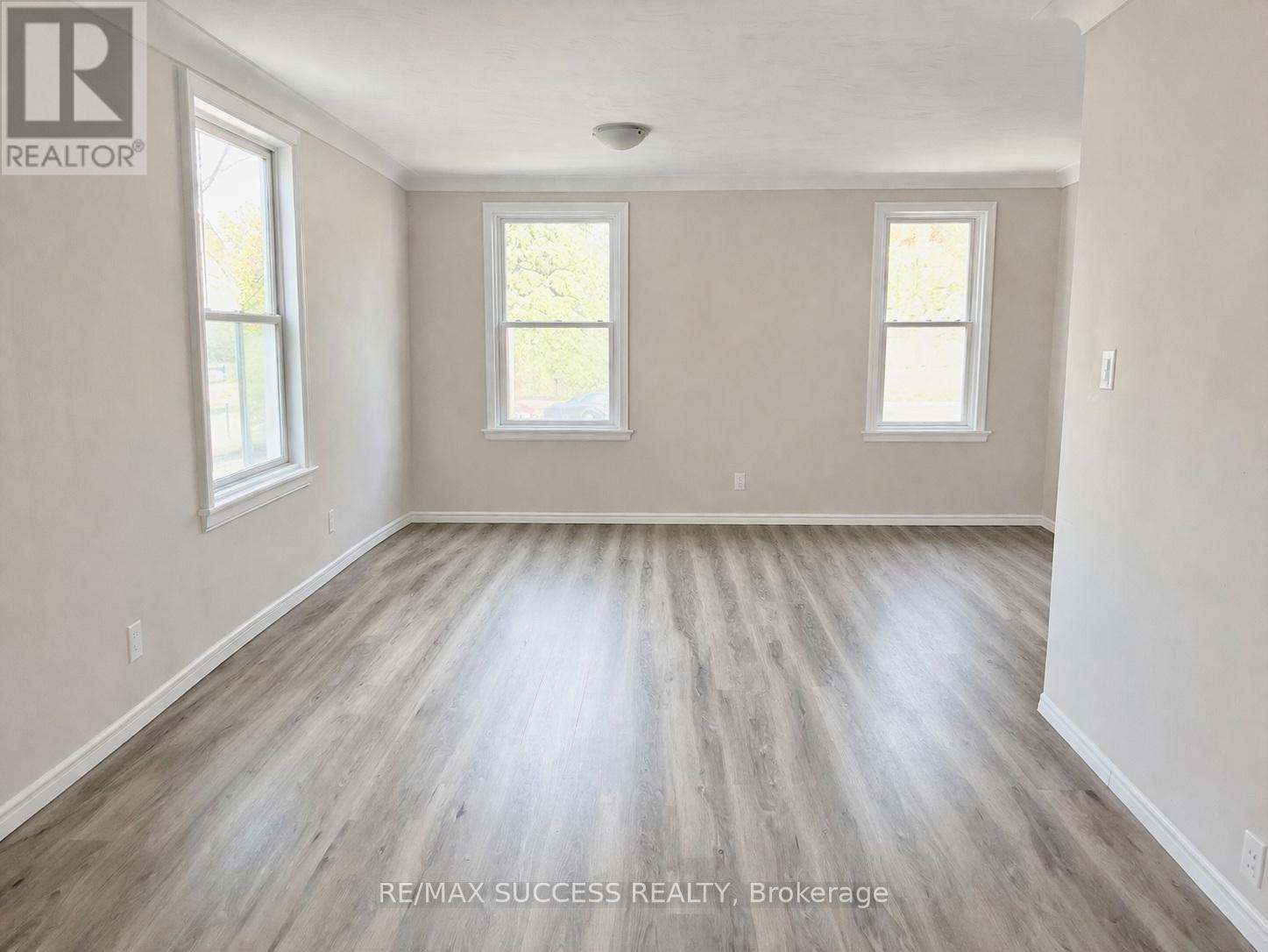 738 Mount Pleasant Road, Brant, ON - Indoor Photo Showing Other Room