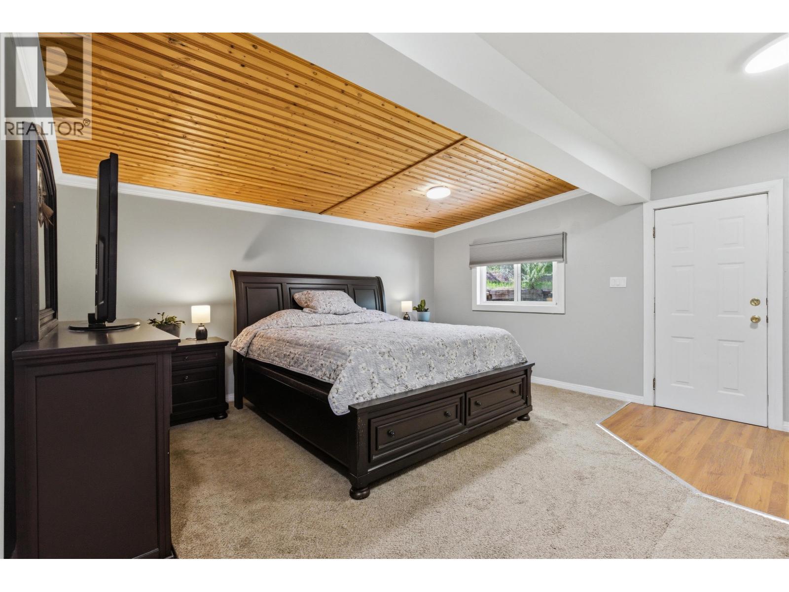 1824 Dog Creek Road, Williams Lake, BC - Indoor Photo Showing Bedroom