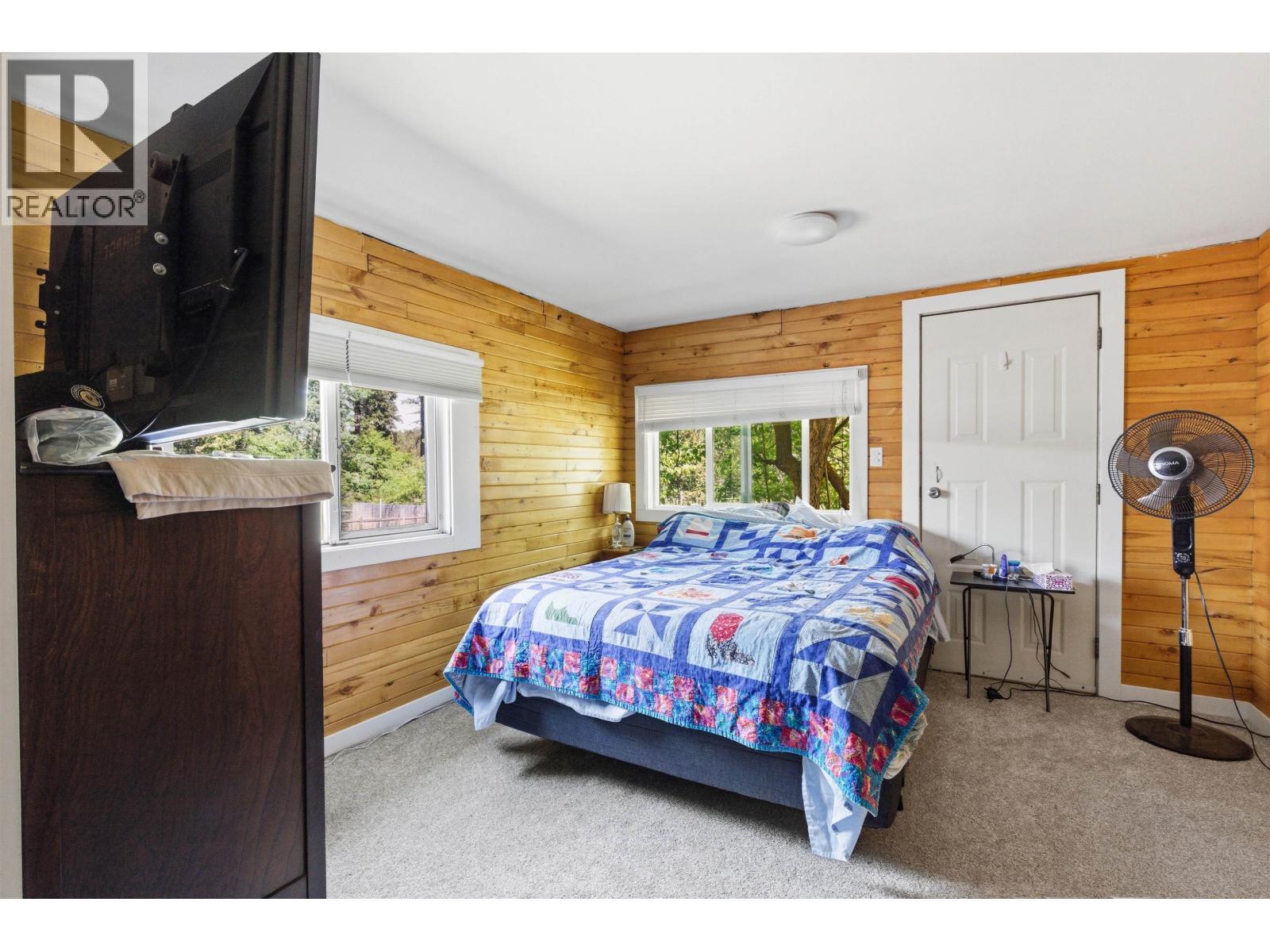 1824 Dog Creek Road, Williams Lake, BC - Indoor Photo Showing Bedroom