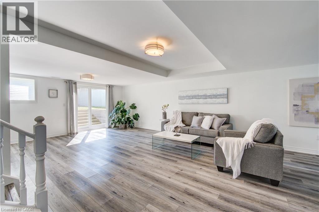 102 Allen Street, Tillsonburg, ON - Indoor
