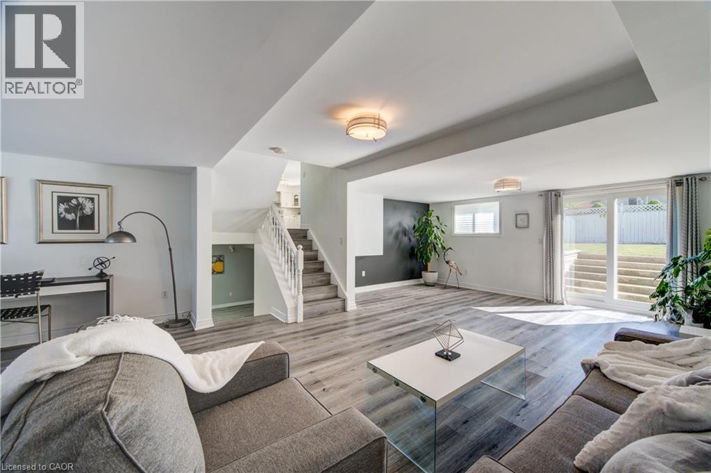 102 Allen Street, Tillsonburg, ON - Indoor Photo Showing Other Room