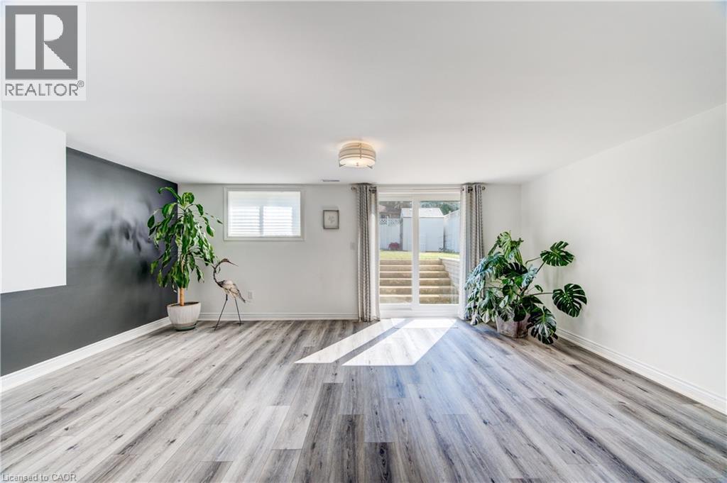 102 Allen Street, Tillsonburg, ON - Indoor Photo Showing Other Room