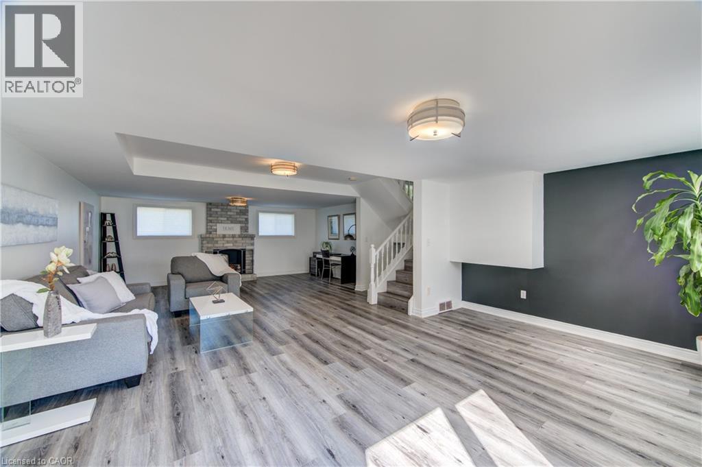 102 Allen Street, Tillsonburg, ON - Indoor