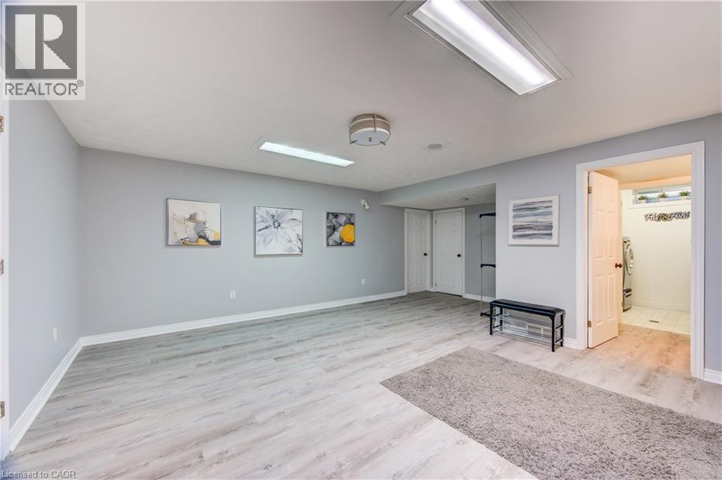 102 Allen Street, Tillsonburg, ON - Indoor Photo Showing Other Room