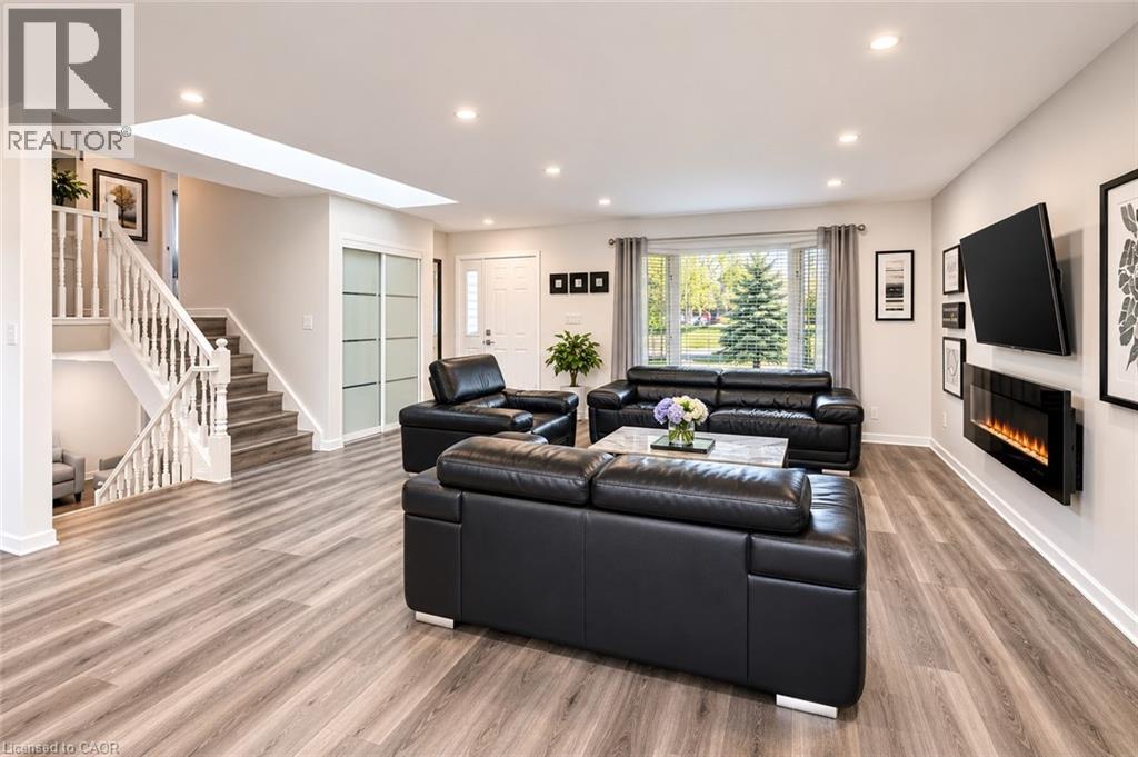 102 Allen Street, Tillsonburg, ON - Indoor Photo Showing Living Room With Fireplace
