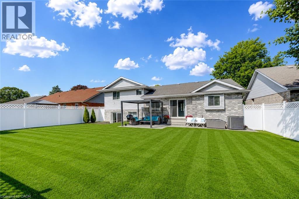 102 Allen Street, Tillsonburg, ON - Outdoor