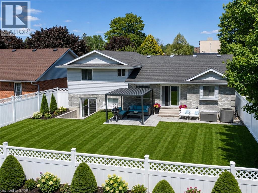 102 Allen Street, Tillsonburg, ON - Outdoor With Deck Patio Veranda