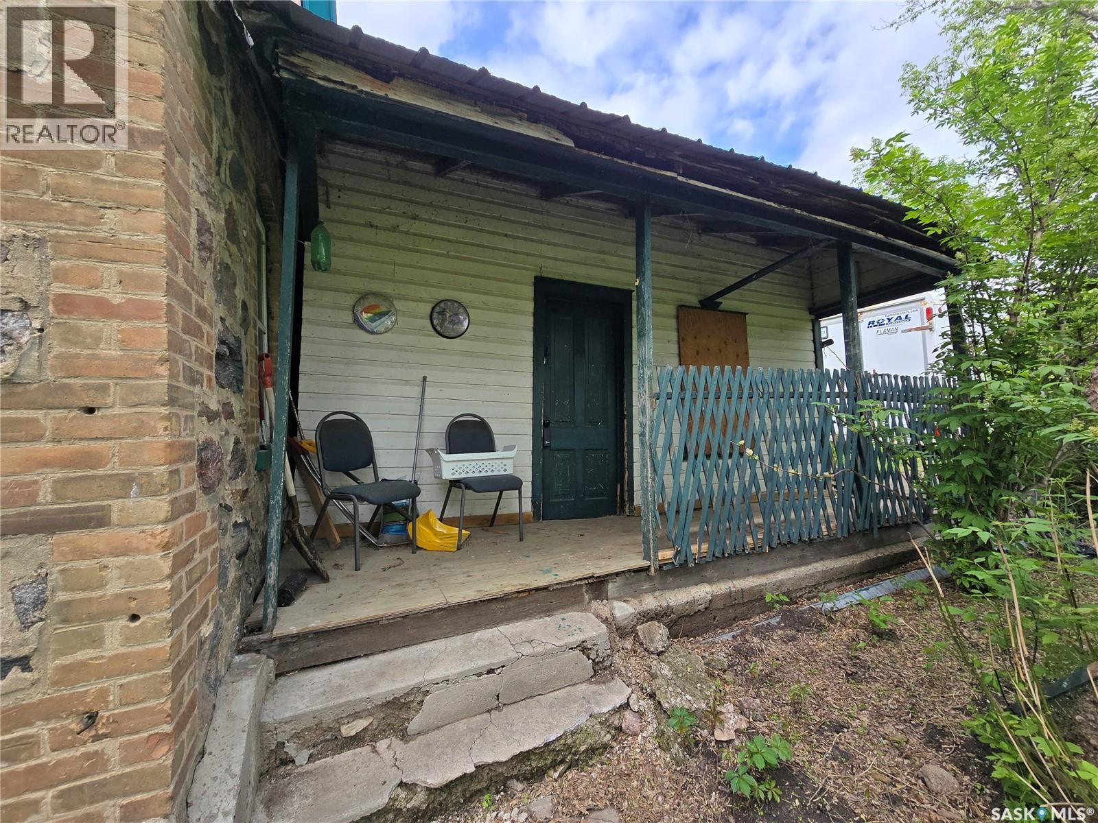 934 Main Street, Broadview, SK