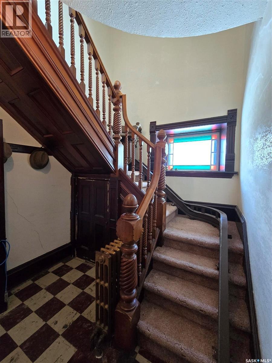 934 Main Street, Broadview, SK