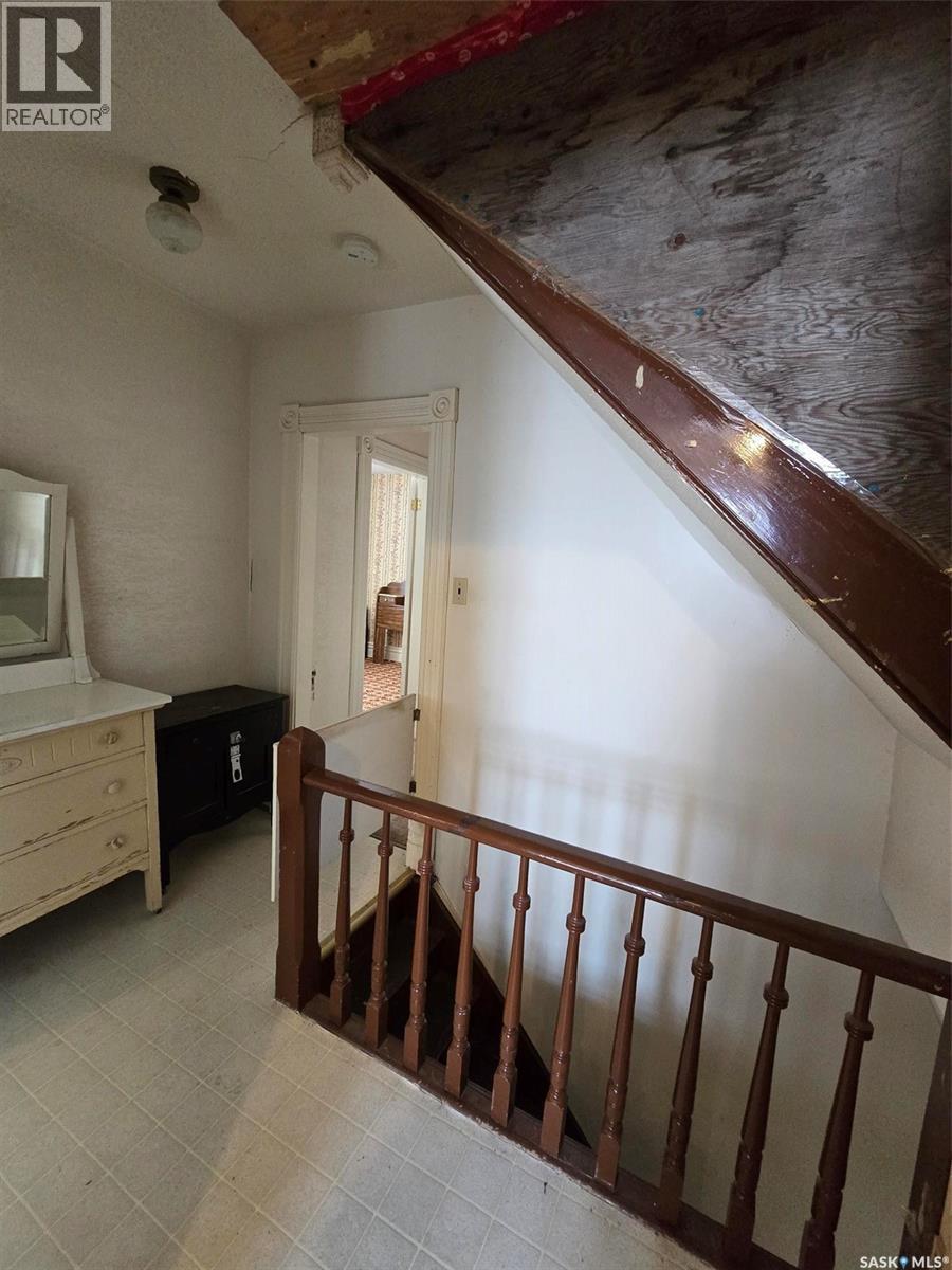 934 Main Street, Broadview, SK