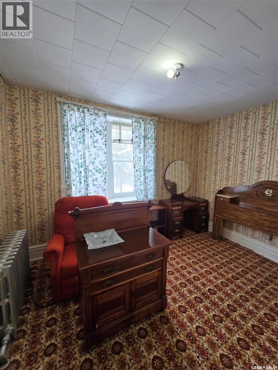 934 Main Street, Broadview, SK