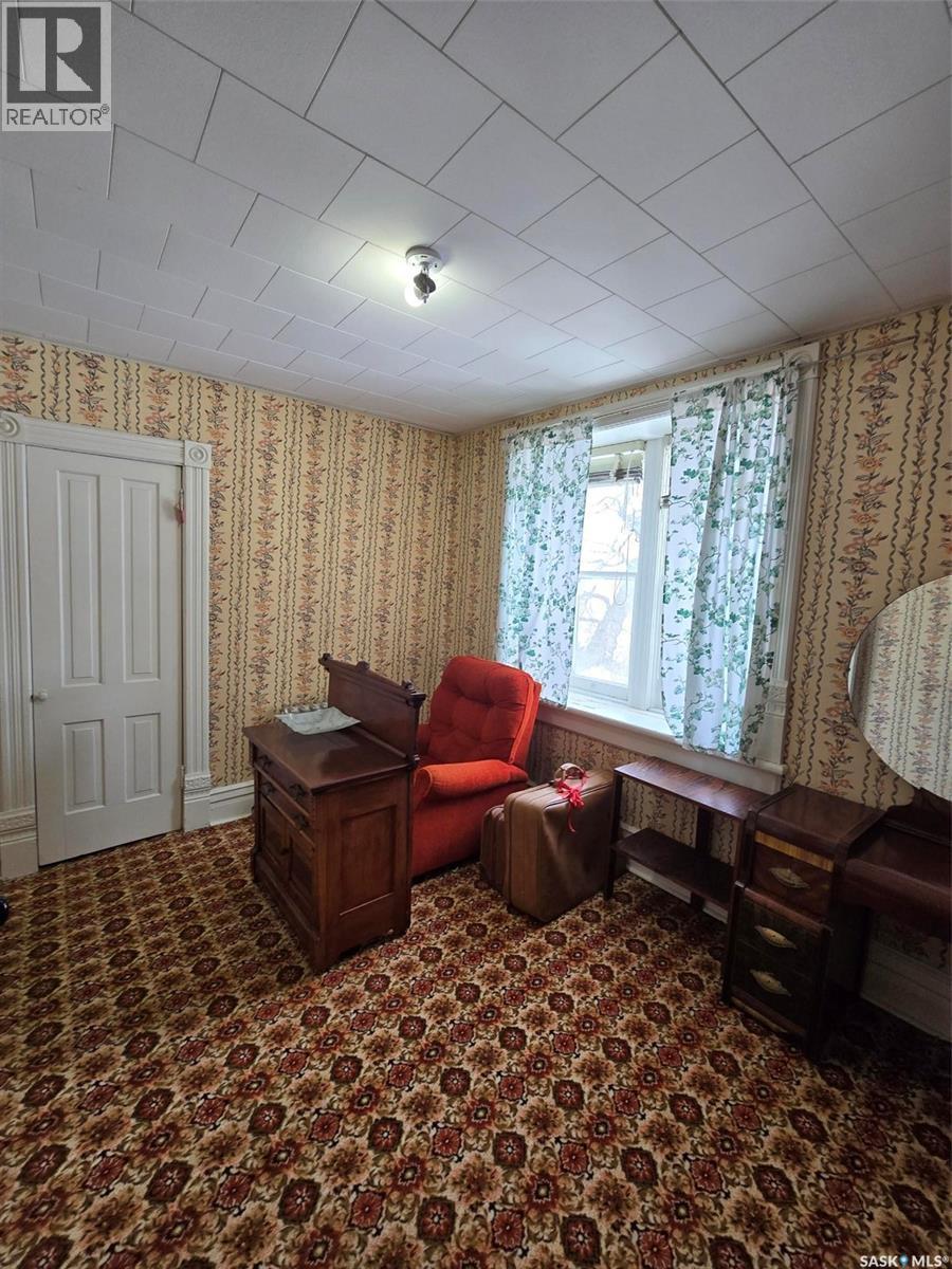934 Main Street, Broadview, SK