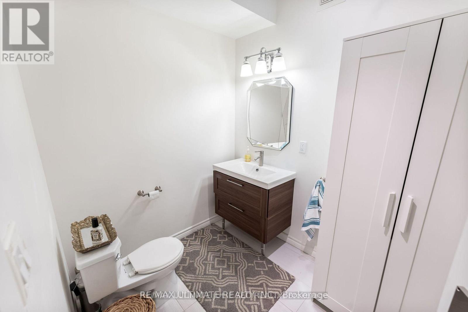 304 Danforth Avenue, Toronto, ON