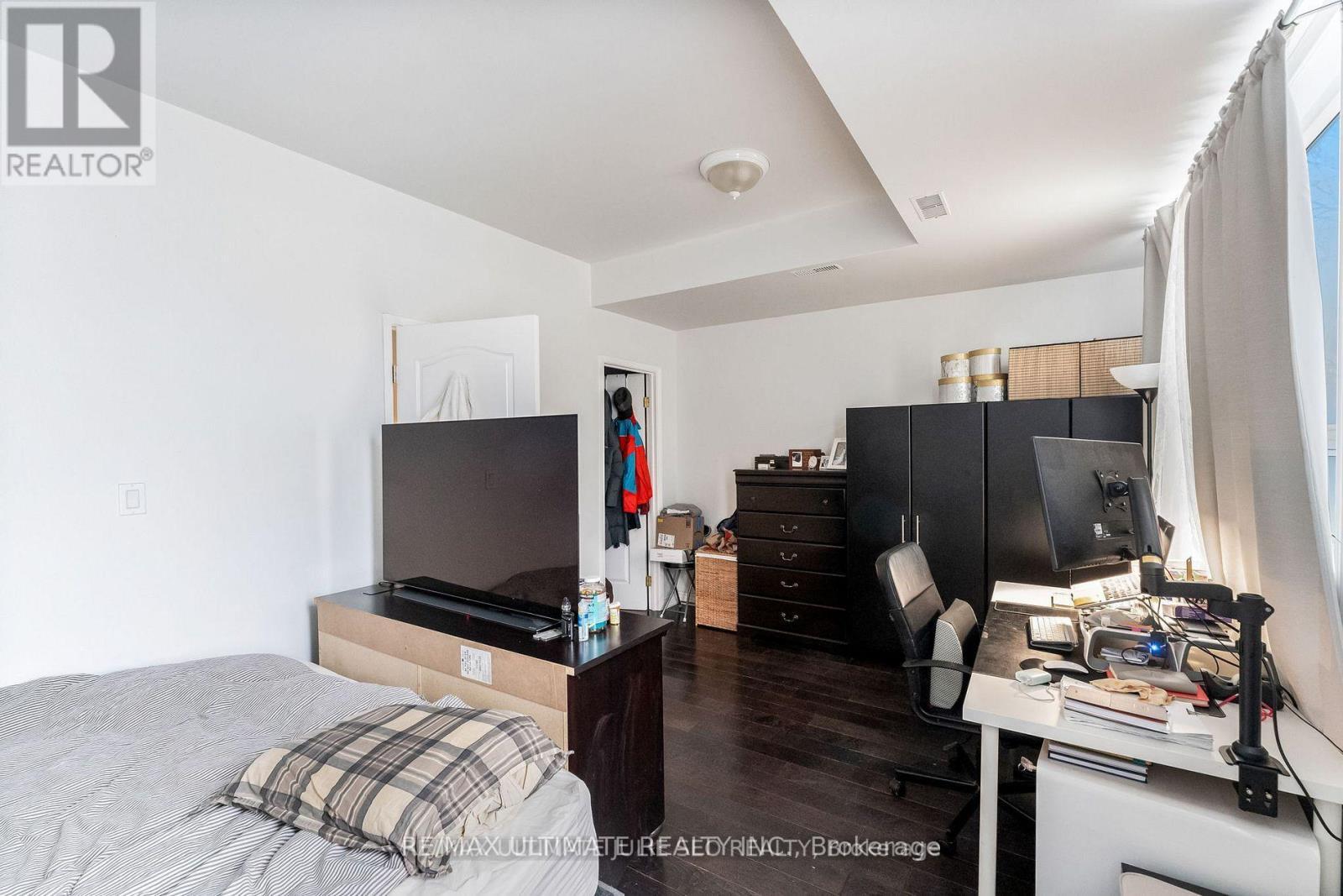 304 Danforth Avenue, Toronto, ON
