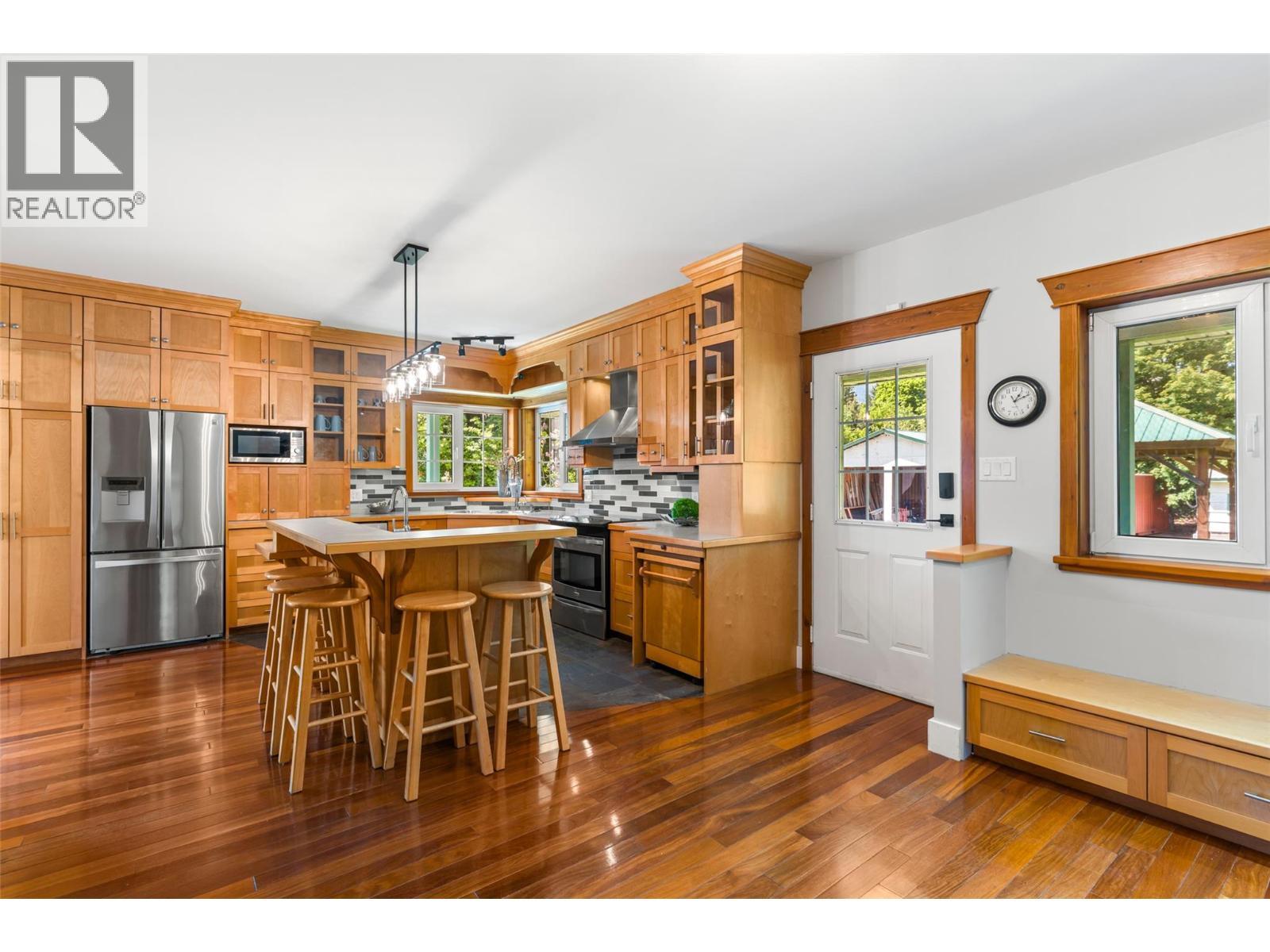 701 Edward Street, Revelstoke, BC