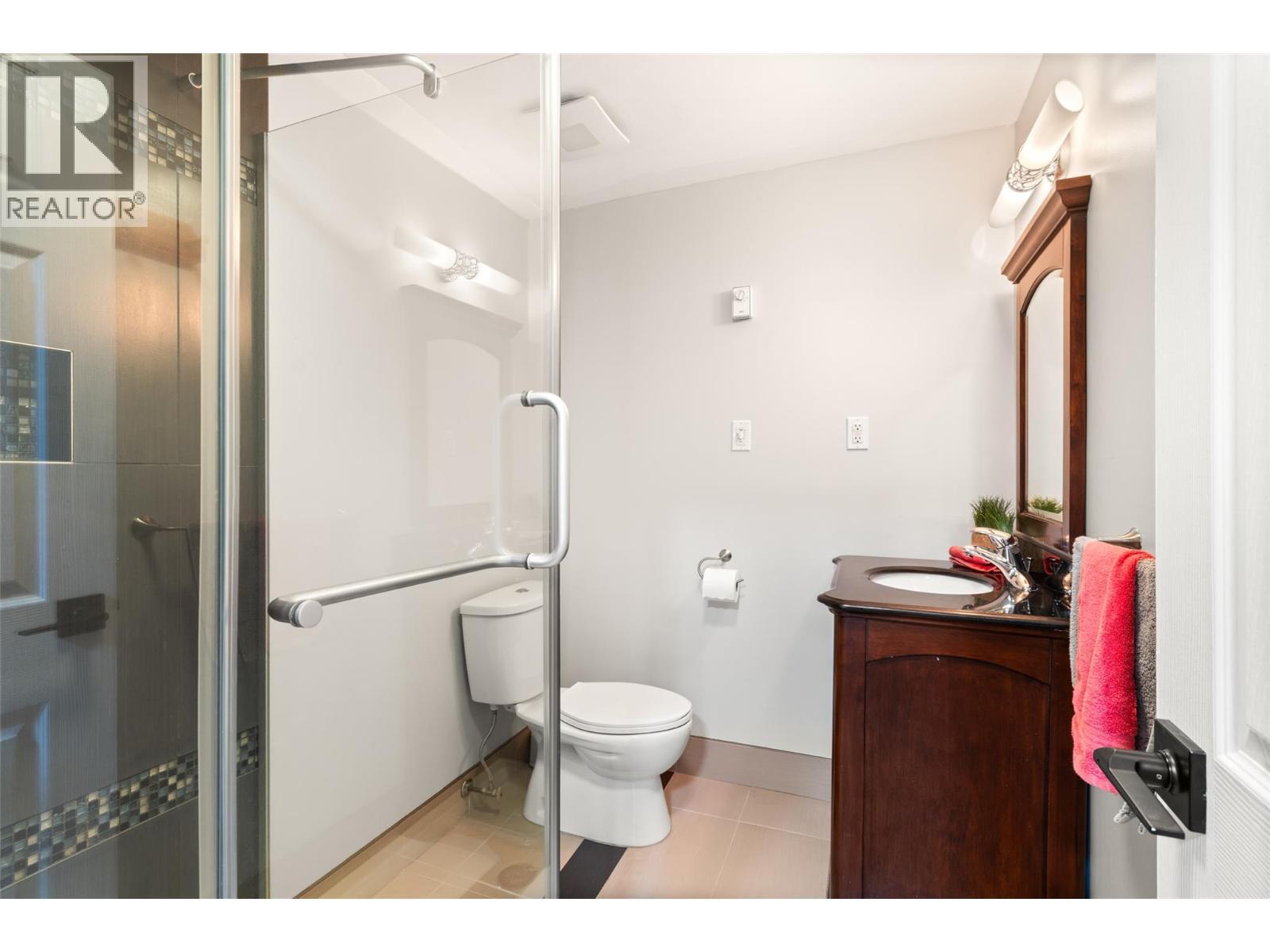 Bathroom main floor - 701 Edward Street, Revelstoke, BC