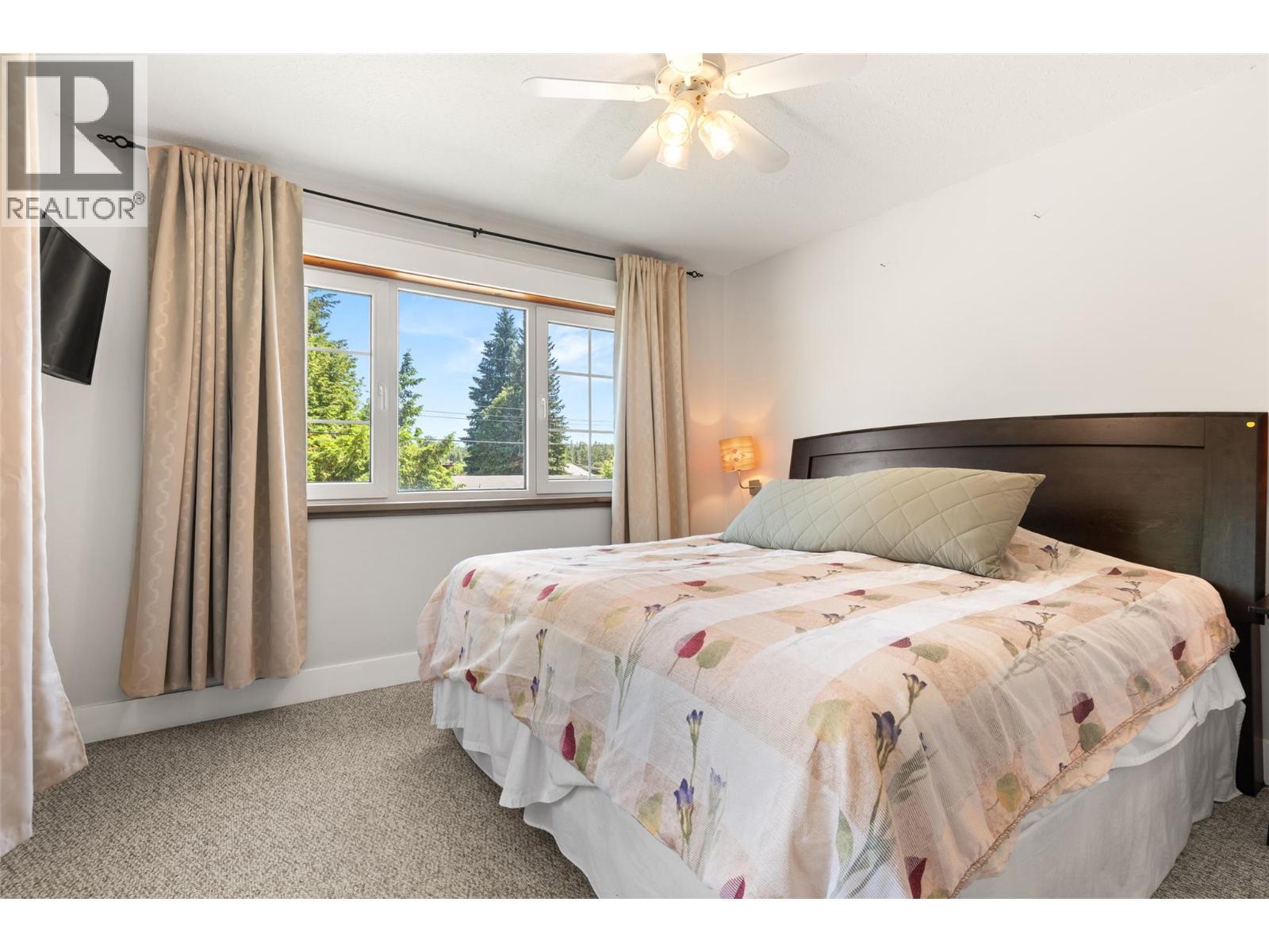 Suite Bedroom - 701 Edward Street, Revelstoke, BC