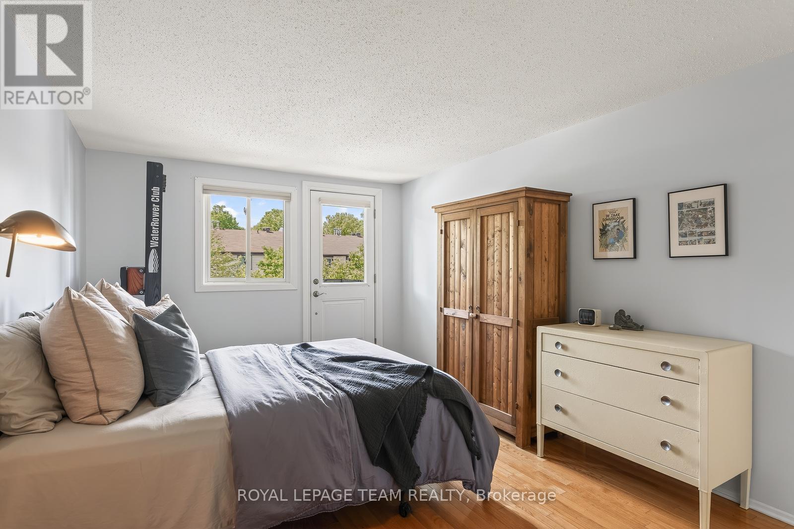9 - 402 Montfort Street, Ottawa, ON - Indoor Photo Showing Bedroom