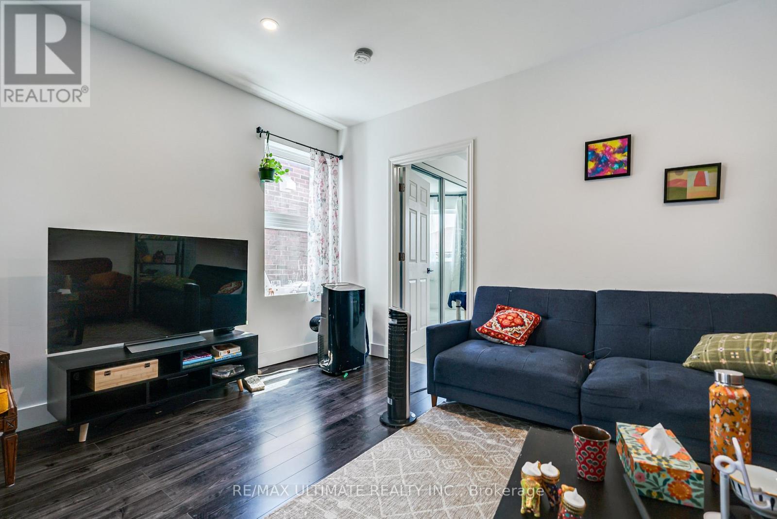 427-429 Vaughan Road, Toronto, ON