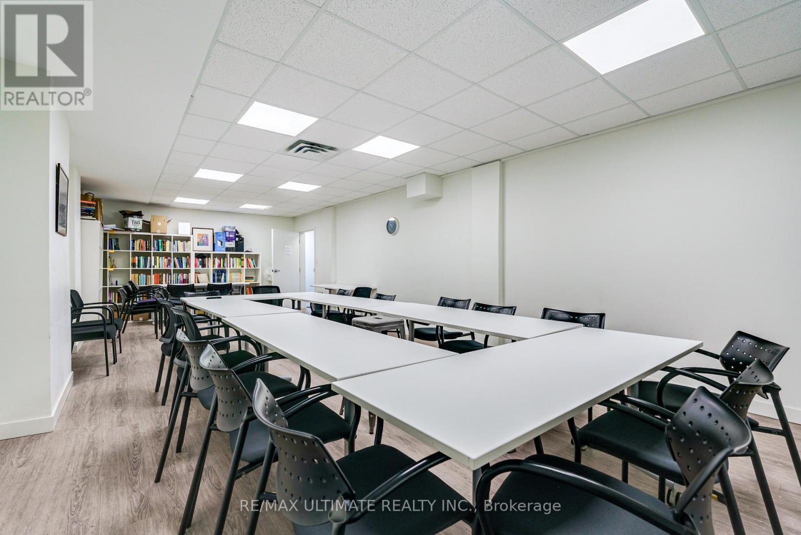 427-429 Vaughan Road, Toronto, ON