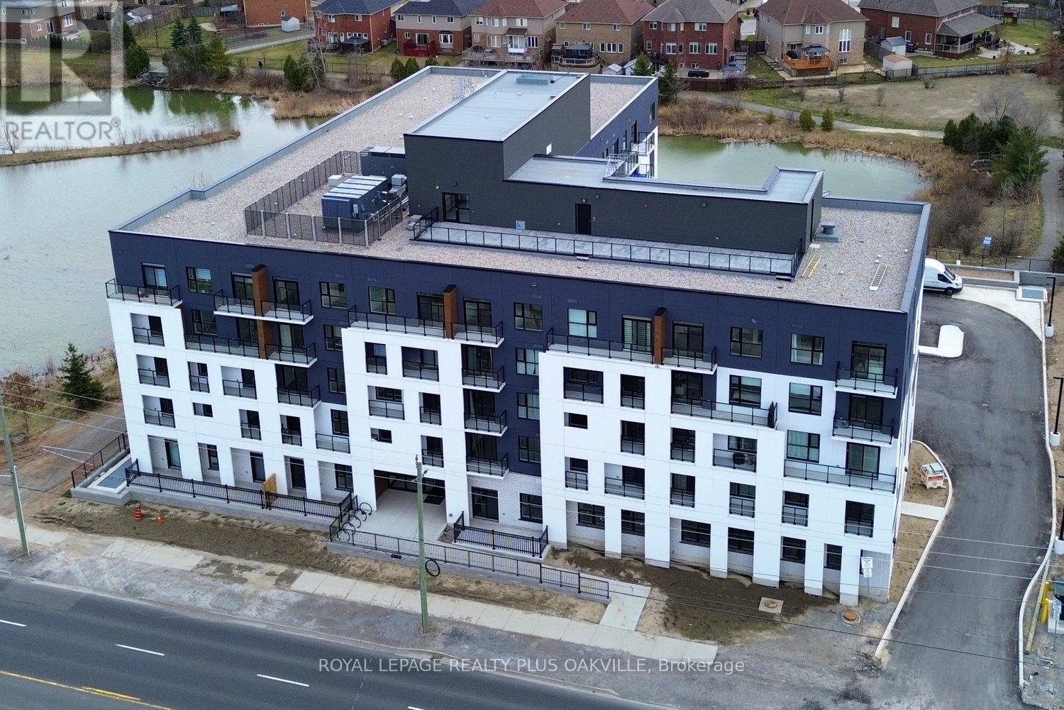 422 - 1936 Rymal Road E, Hamilton, ON - Outdoor With Facade