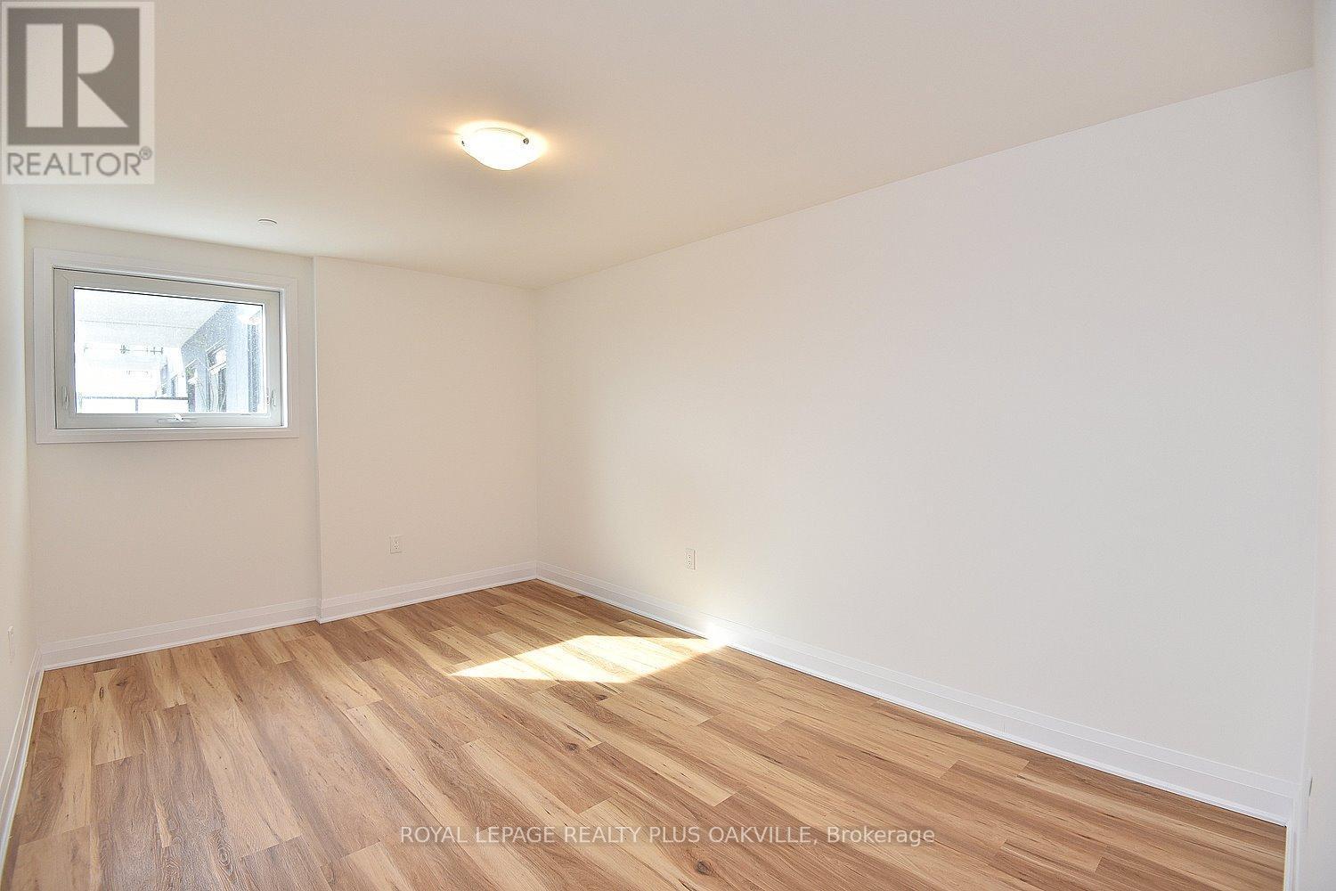 422 - 1936 Rymal Road E, Hamilton, ON - Indoor Photo Showing Other Room