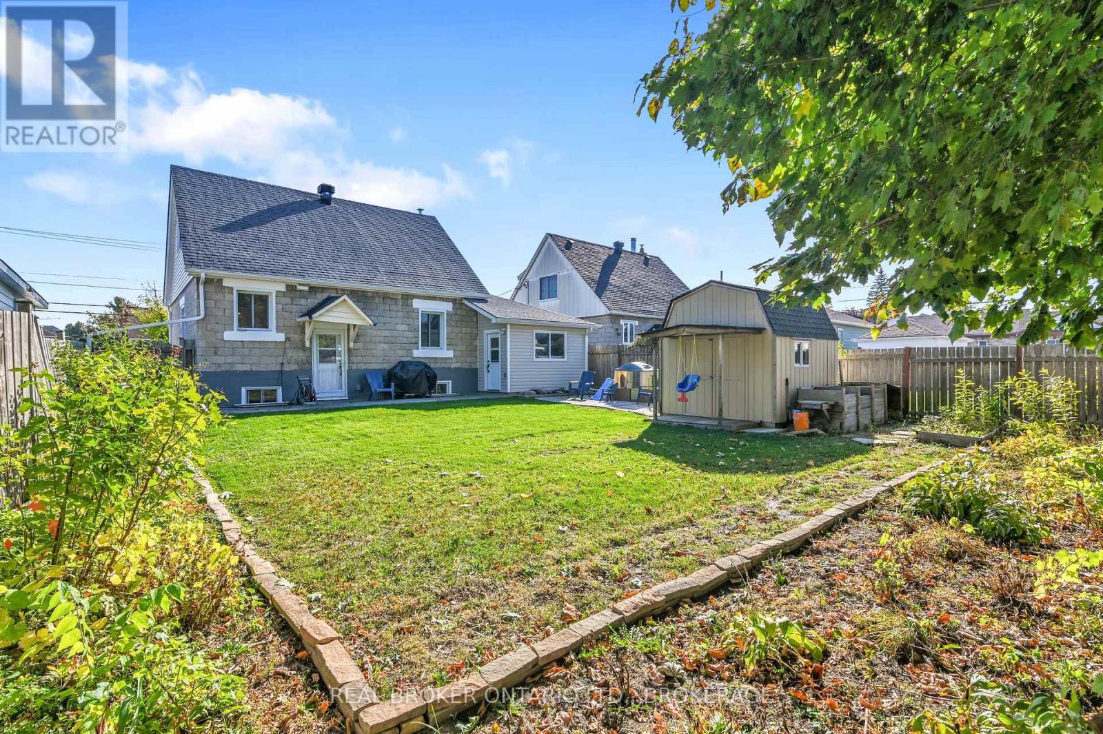 1006 Second Street E, Cornwall, ON - Outdoor