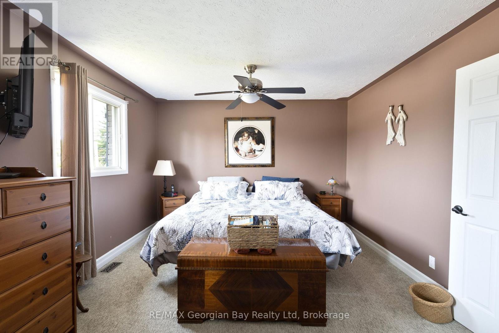 5 Easton Avenue, Tay (Port Mcnicoll), ON - Indoor Photo Showing Bedroom