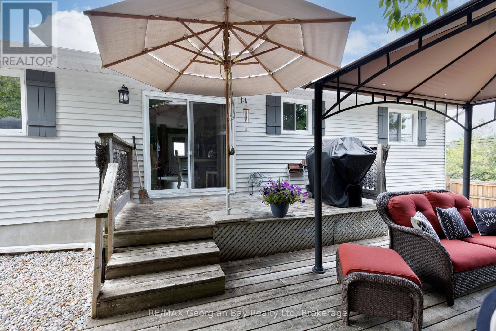 5 Easton Avenue, Tay (Port Mcnicoll), ON - Outdoor With Deck Patio Veranda With Exterior