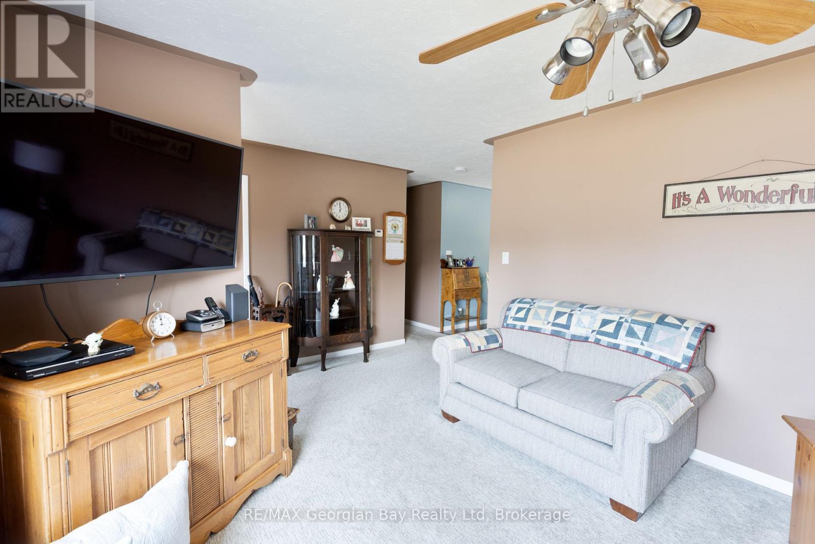 5 Easton Avenue, Tay (Port Mcnicoll), ON - Indoor