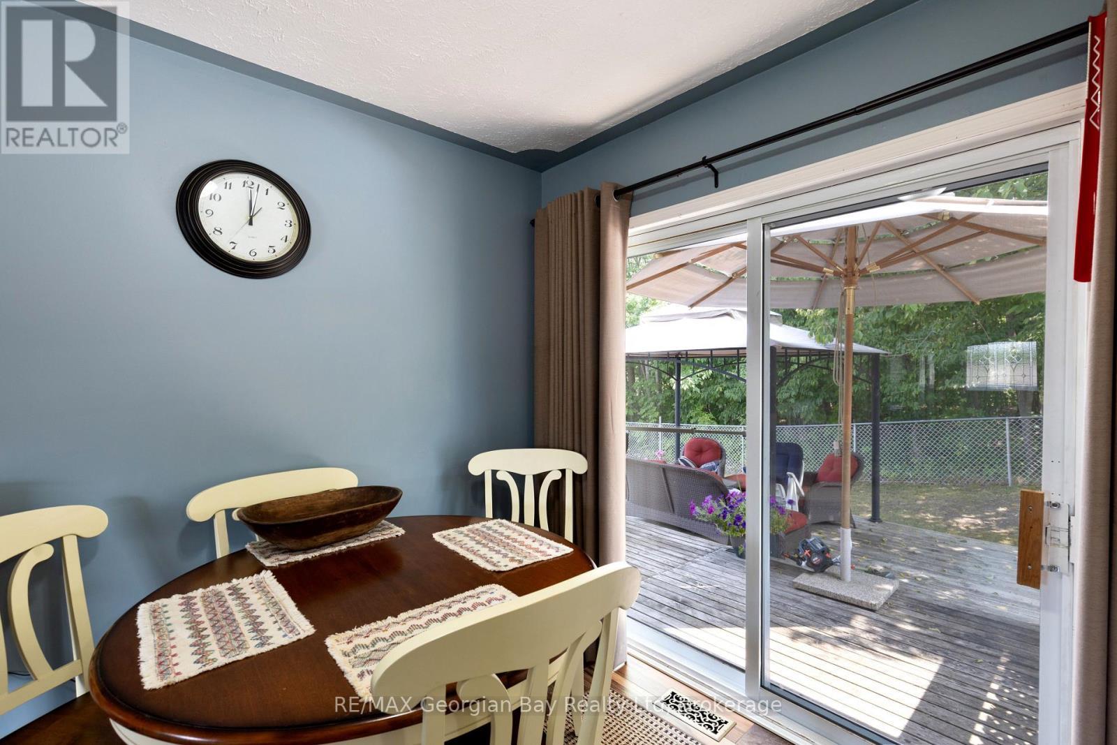 5 Easton Avenue, Tay (Port Mcnicoll), ON - Indoor