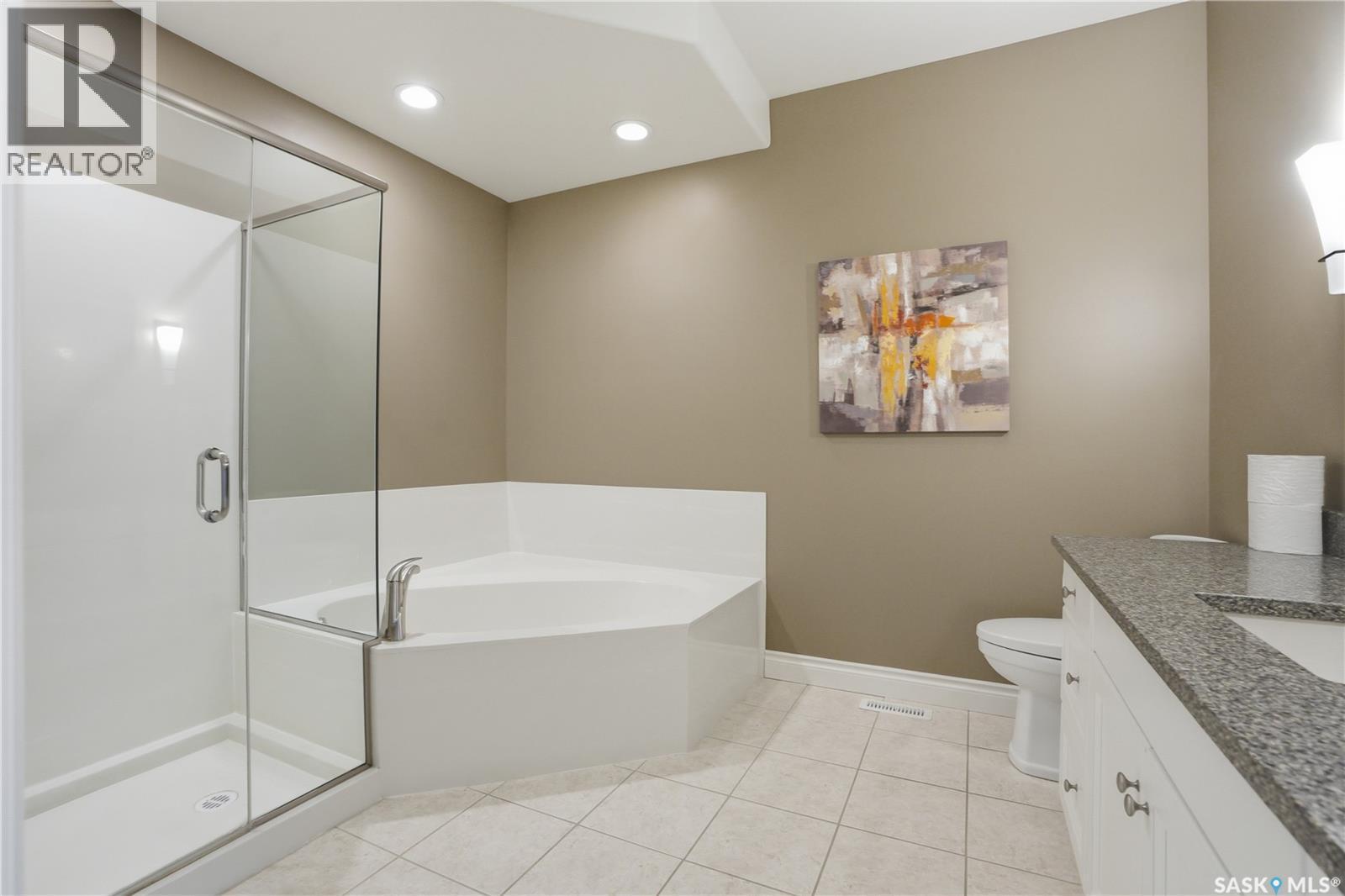 11 301 Cartwright Terrace, Saskatoon, SK - Indoor Photo Showing Bathroom