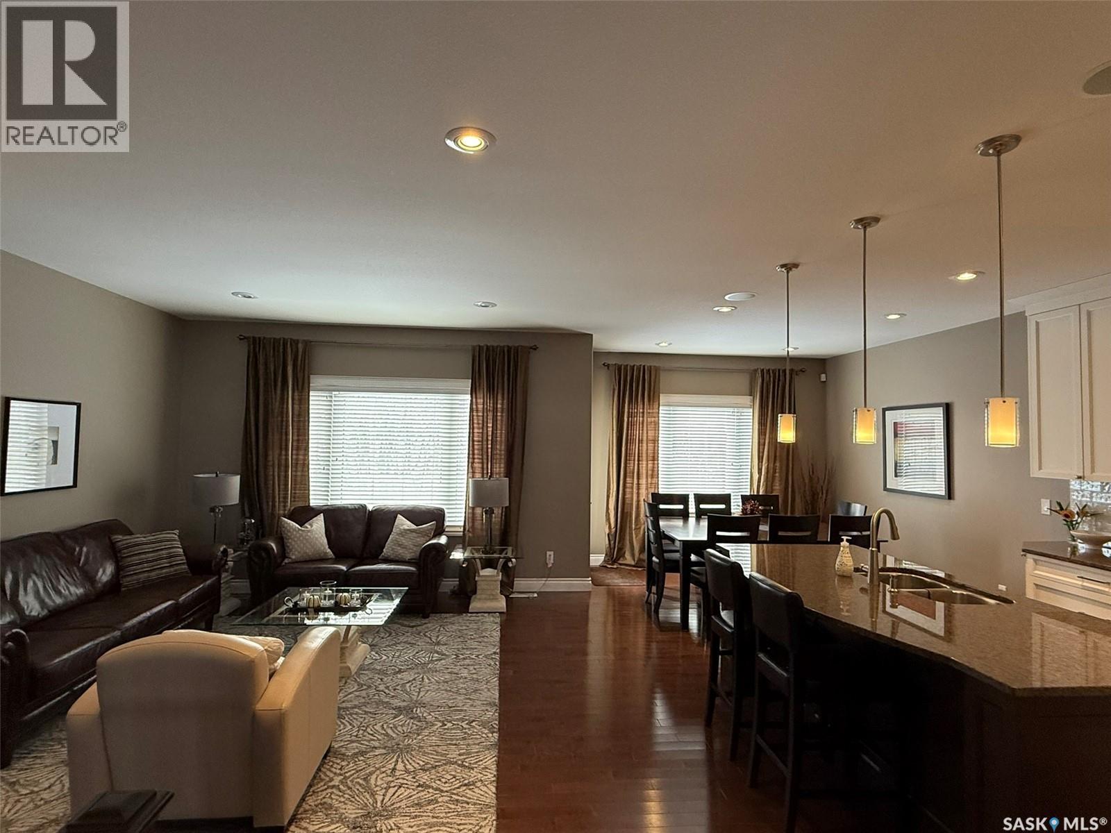11 301 Cartwright Terrace, Saskatoon, SK - Indoor Photo Showing Living Room