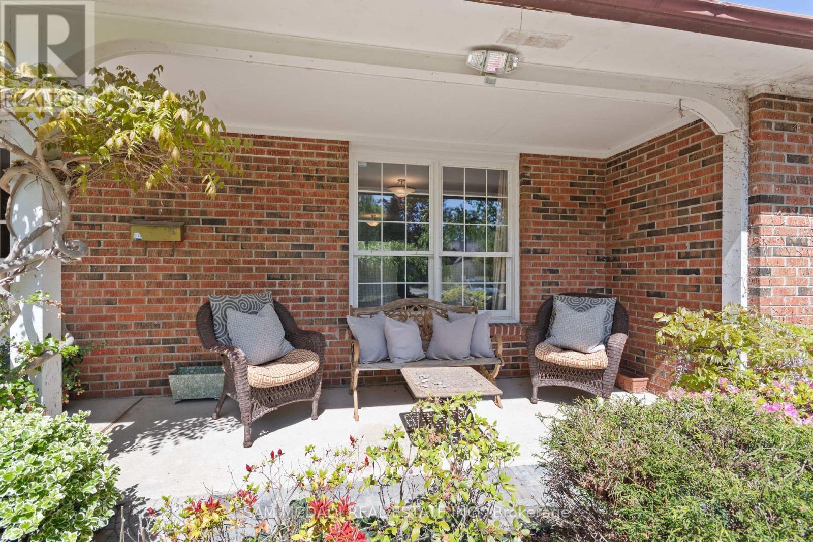 865 Meadow Wood Road, Mississauga, ON - Outdoor With Deck Patio Veranda With Exterior