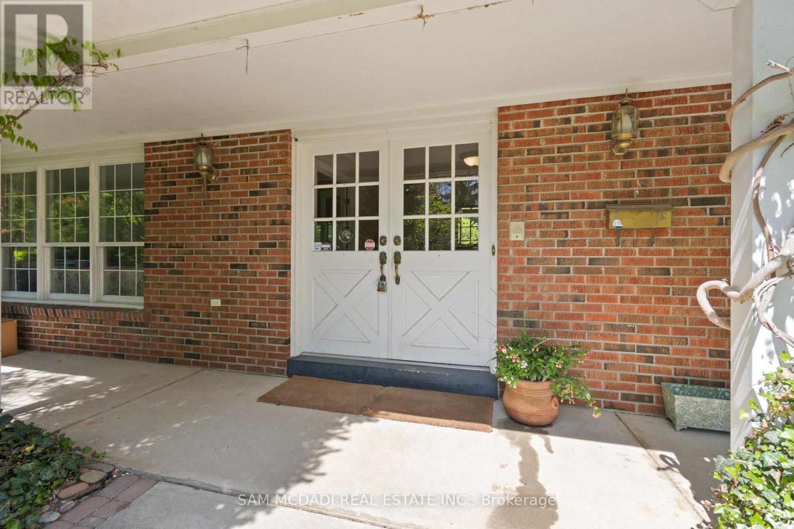 865 Meadow Wood Road, Mississauga, ON - With Exterior