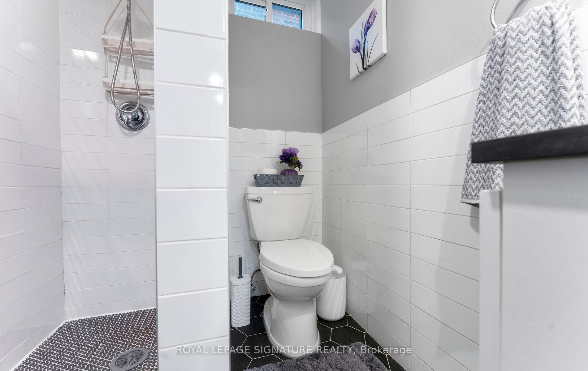 12 Hewitt Crescent, Ajax, ON - Indoor Photo Showing Bathroom