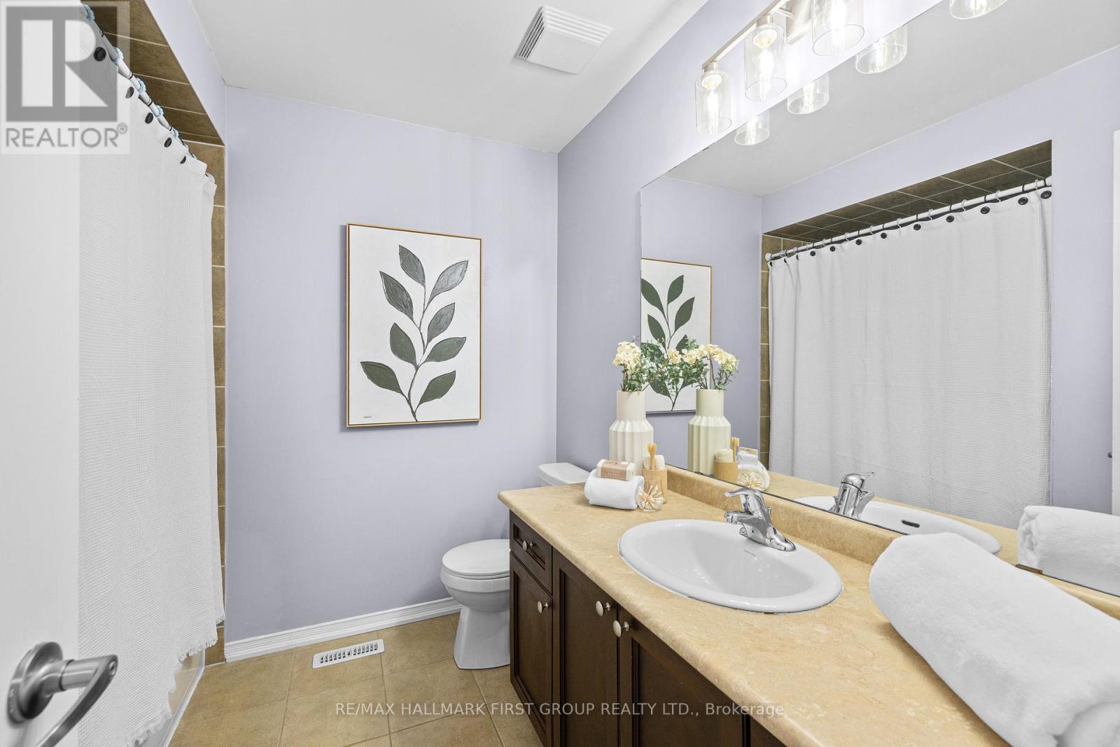 17 Edison Way, Whitby, ON - Indoor Photo Showing Bathroom