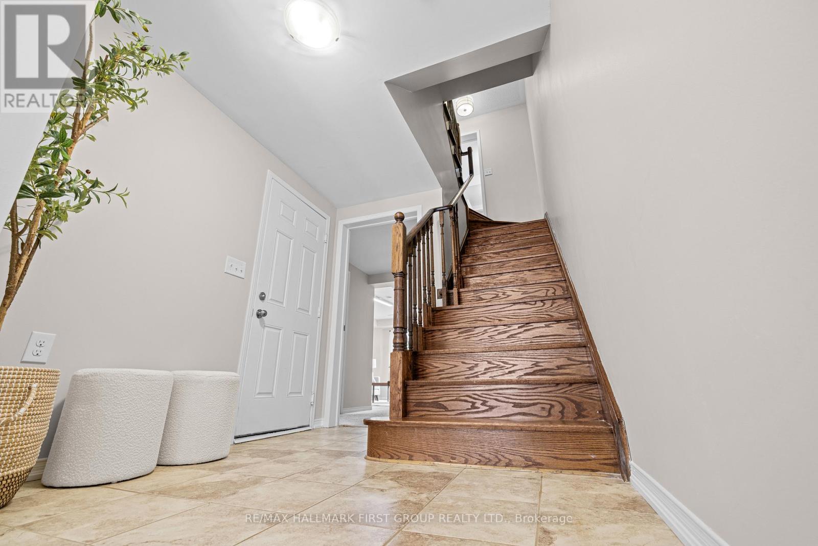 17 Edison Way, Whitby, ON - Indoor Photo Showing Other Room
