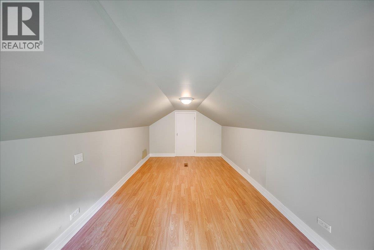 426 Austad Lane, Trail, BC - Indoor Photo Showing Other Room