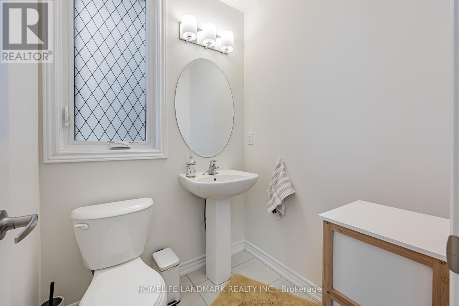 1102 Pisces Trail, Pickering, ON - Indoor Photo Showing Bathroom
