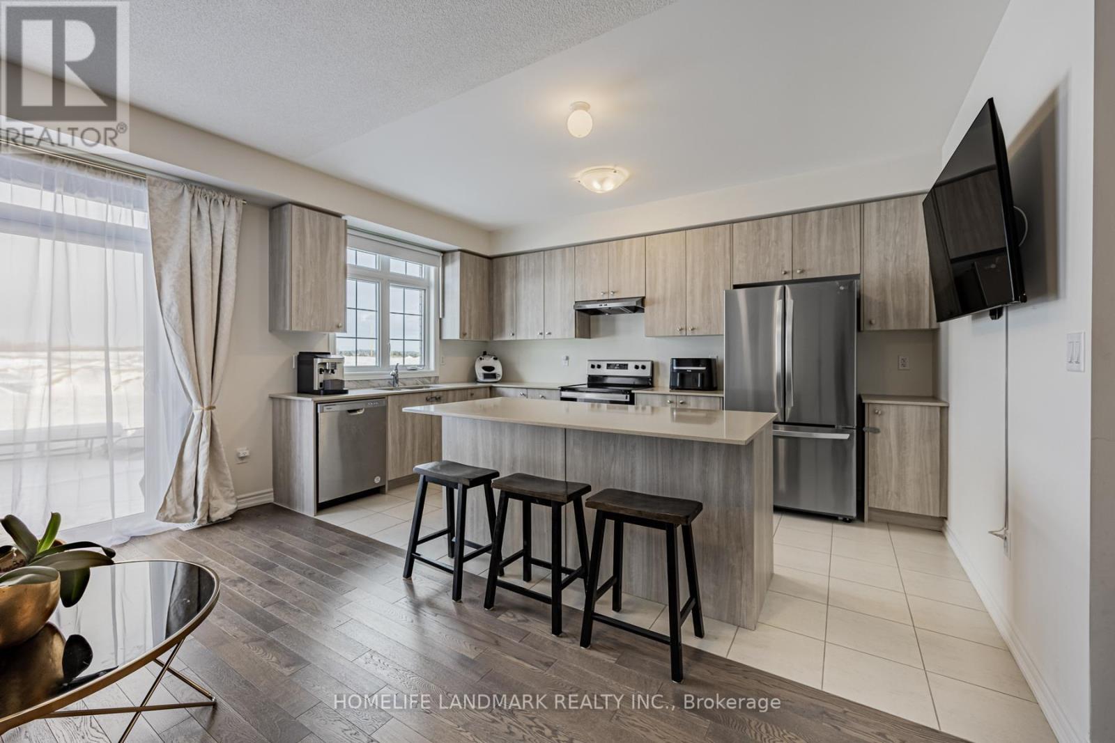 1102 Pisces Trail, Pickering, ON - Indoor Photo Showing Kitchen With Stainless Steel Kitchen With Upgraded Kitchen