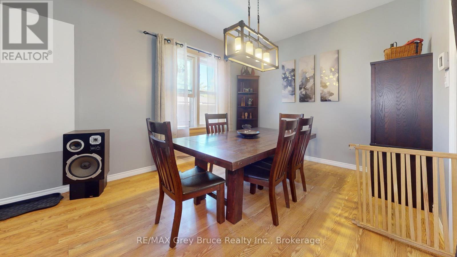 1427 5Th \"A\" Avenue W, Owen Sound, ON - Indoor Photo Showing Dining Room