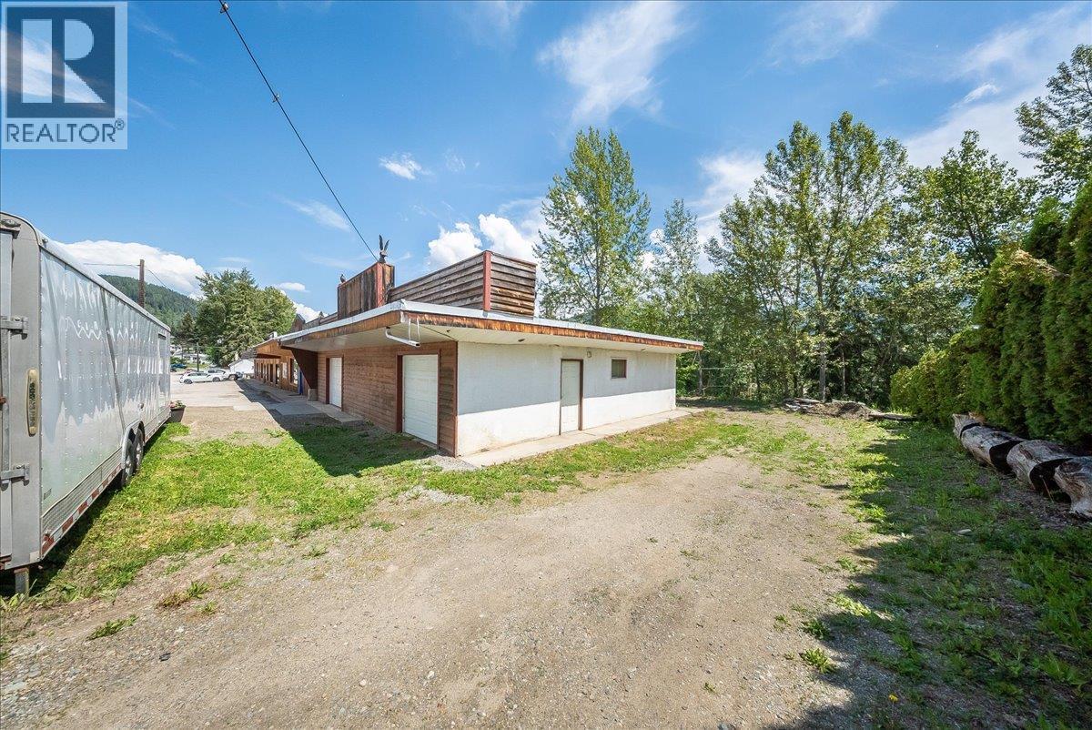 1846 First Street, Fruitvale, BC