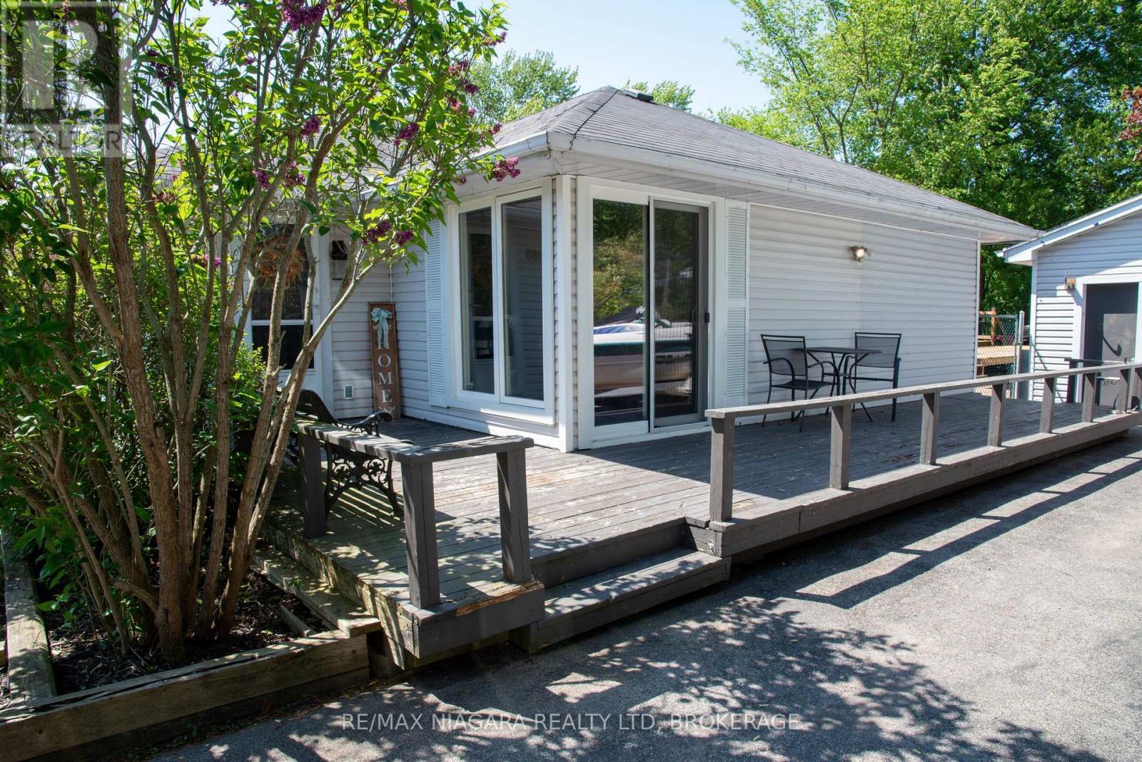 2868 June Road, Port Colborne (Sherkston), ON - Outdoor With Deck Patio Veranda