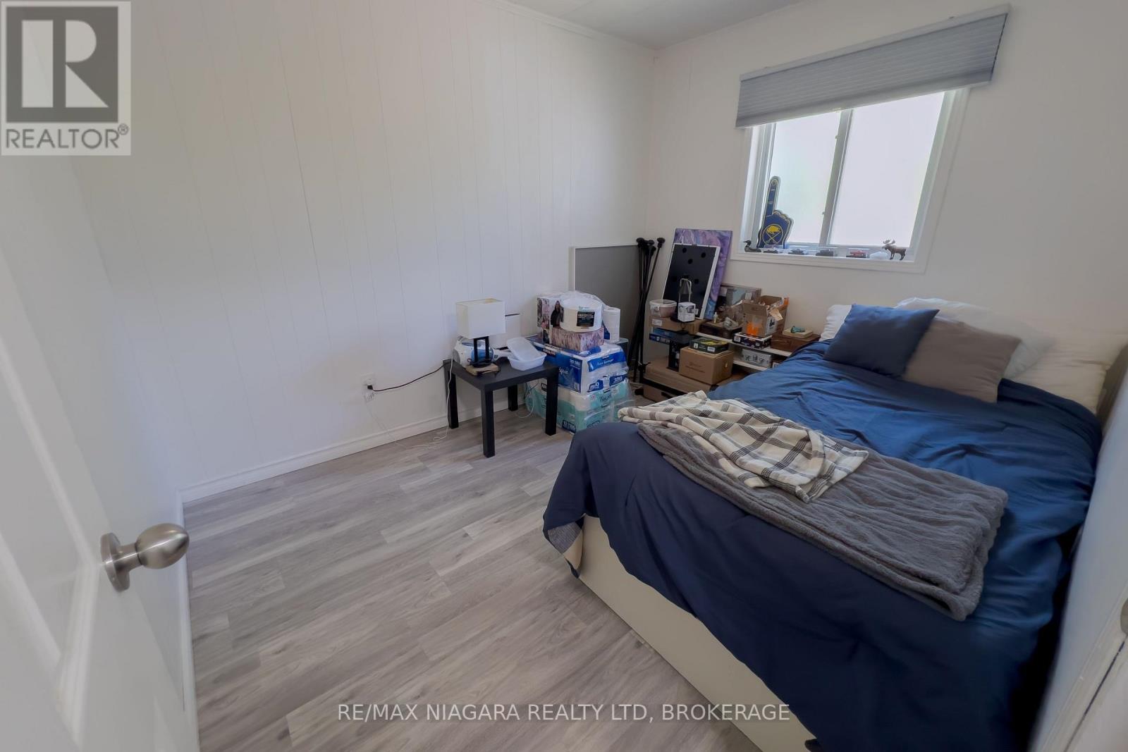 2868 June Road, Port Colborne (Sherkston), ON - Indoor Photo Showing Bedroom