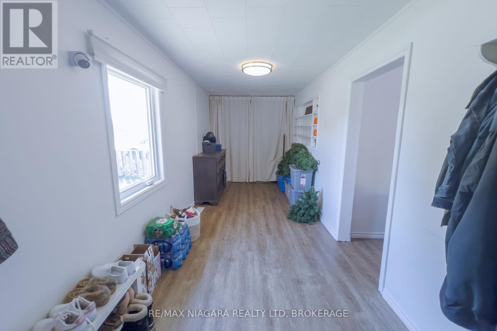 2868 June Road, Port Colborne (Sherkston), ON - Indoor