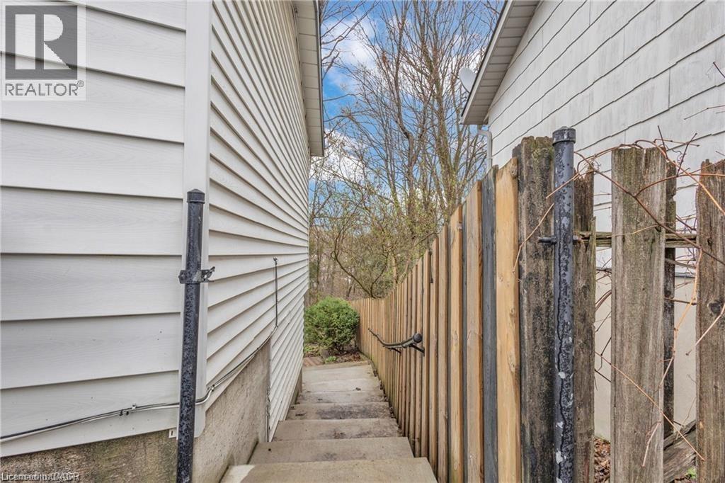 22 Blackhorne Crescent, Kitchener, ON - Outdoor