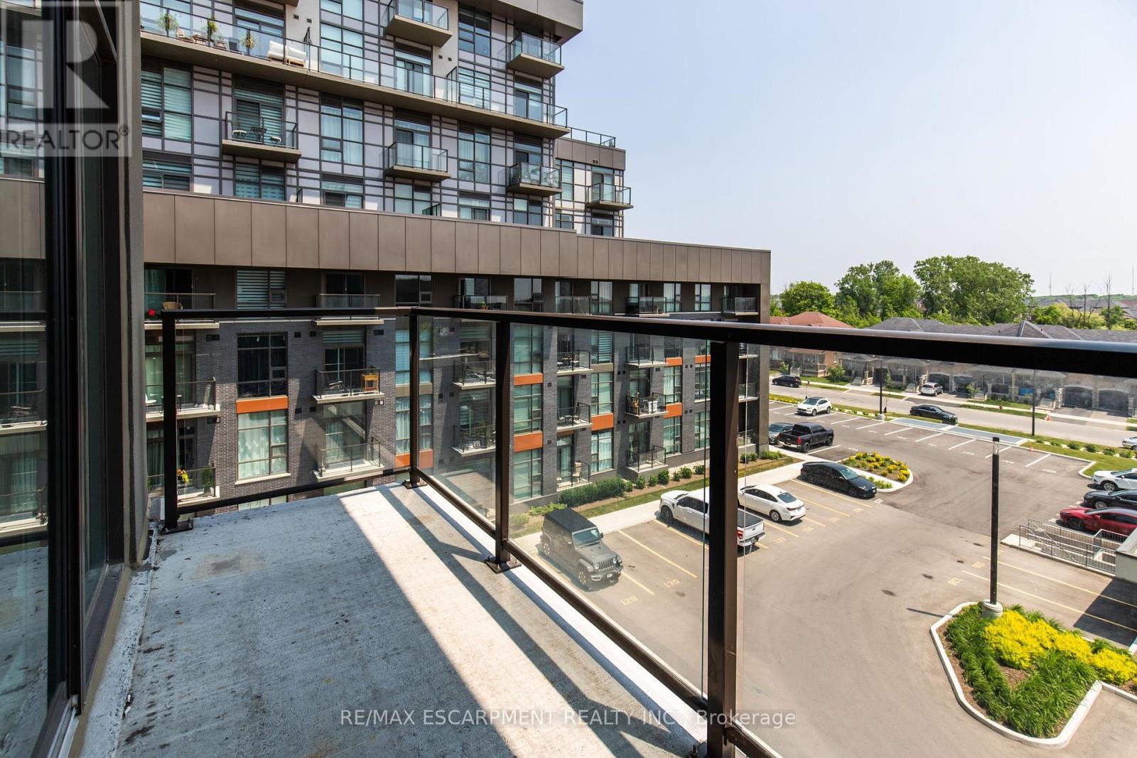 416 - 450 Dundas Street E, Hamilton, ON - Outdoor With Balcony