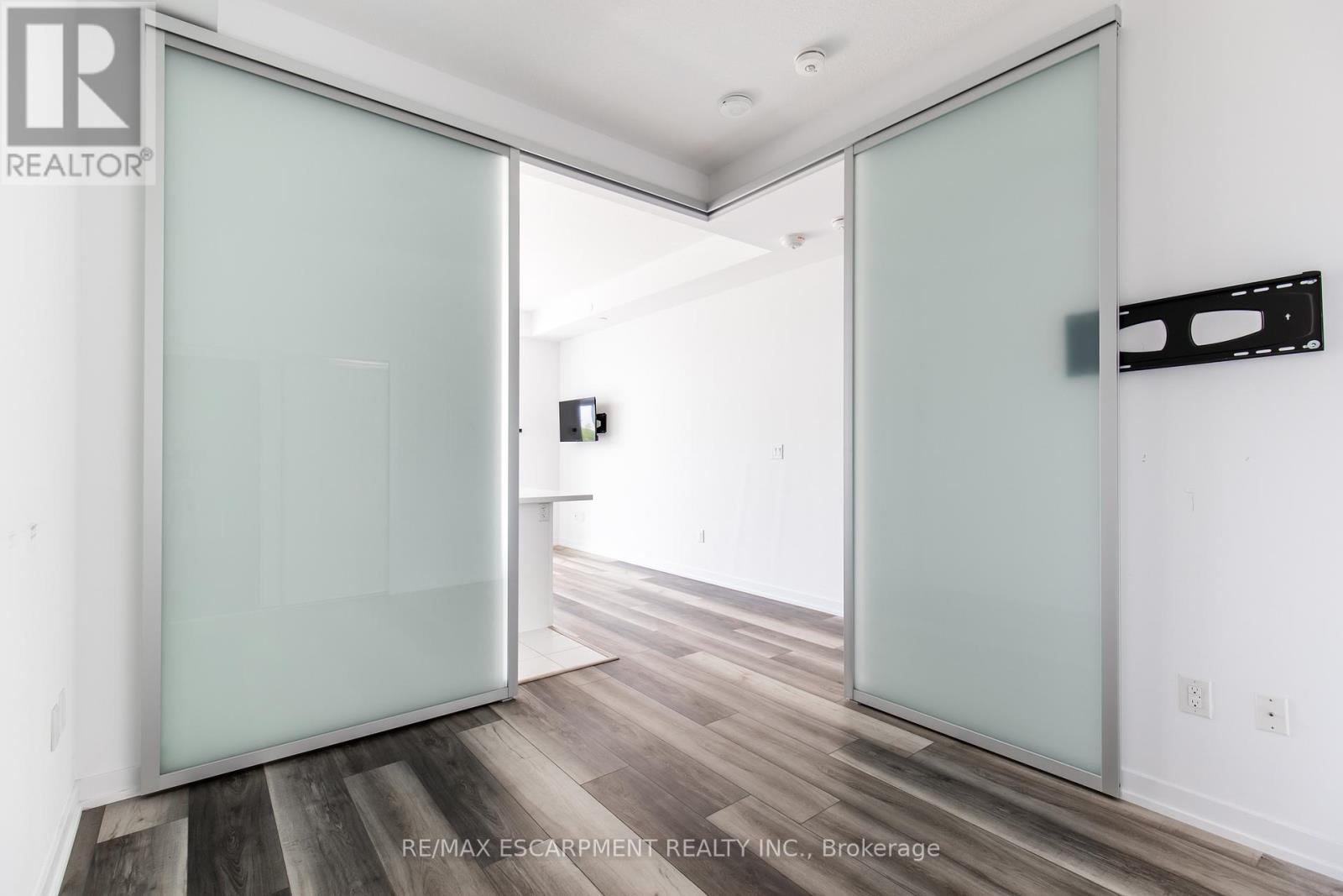 416 - 450 Dundas Street E, Hamilton, ON - Indoor Photo Showing Other Room
