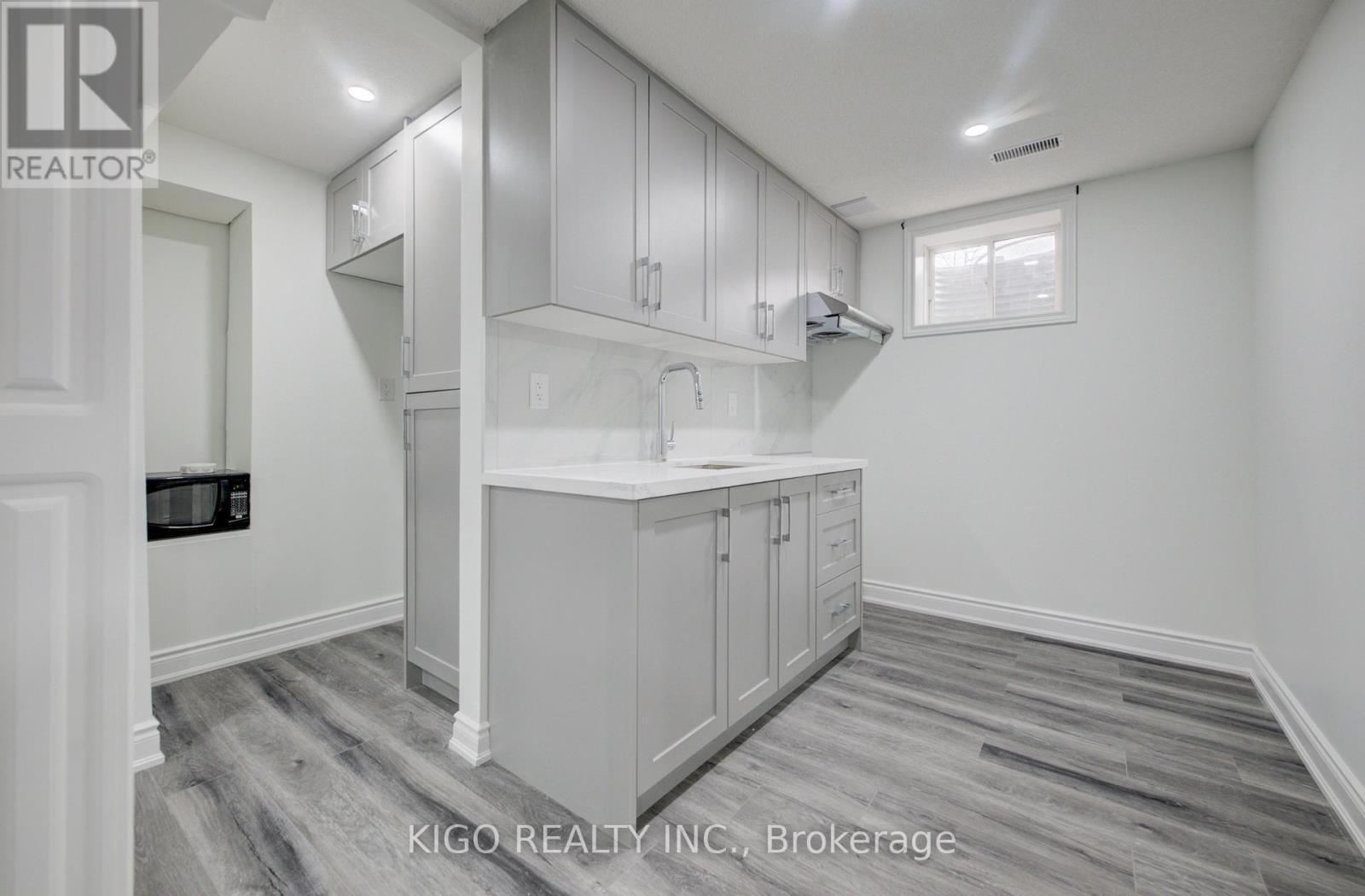 66 Shoreacres Drive, Kitchener, ON